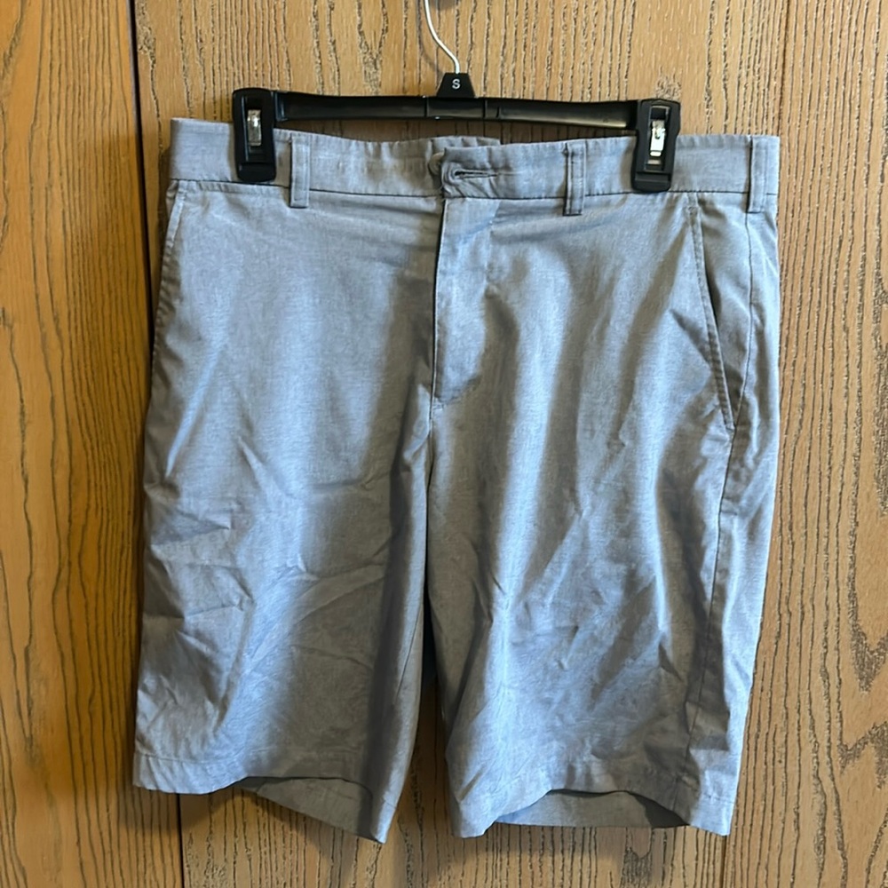 Grandslam size 32 gray golf shorts
